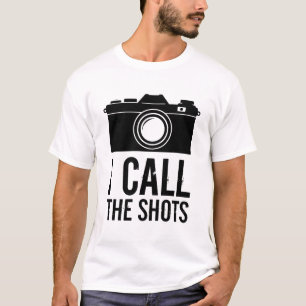 Camiseta Eu Dou as Cartas Câmera Vintage Retro Fotógrafo