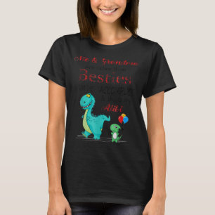 Camiseta Eu e a vovó somos mais do que Besties Ela é minha