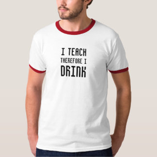 Camiseta Eu ensino-me conseqüentemente BEBO o T