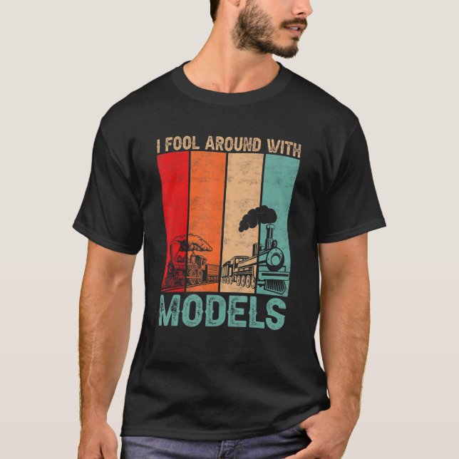 Camiseta Eu Envolvo-Me Com Modelos De Traços De Comboio Ret (Frente)