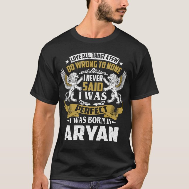 Camiseta Eu Era Nascer No Nome Da Família ARYAN (Frente)
