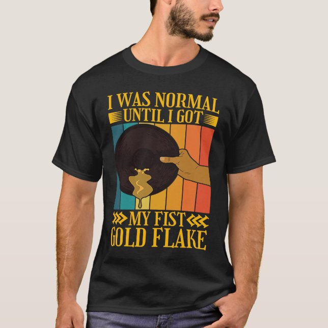 Camiseta Eu Era Normal Até Meu Primeiro Flaço Dourado Prosp (Frente)