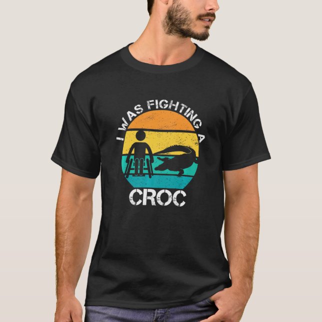 Camiseta Eu Estava Lutando Com Um Croc Engraçado, Humor Han (Frente)
