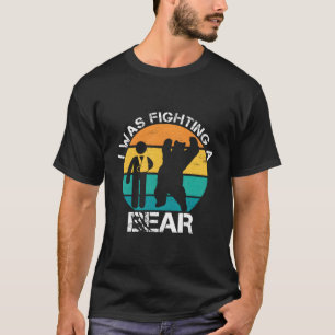 Camiseta Eu Estava Lutando Contra Um Ferimento Do Braço Do 
