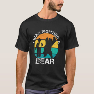 Camiseta Eu Estava Lutando Contra Um Ferimento Do Braço Do 