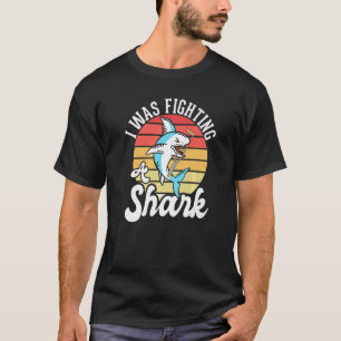 Camiseta Eu Estava Lutando Contra Uma Perna 1 Quebrada De T