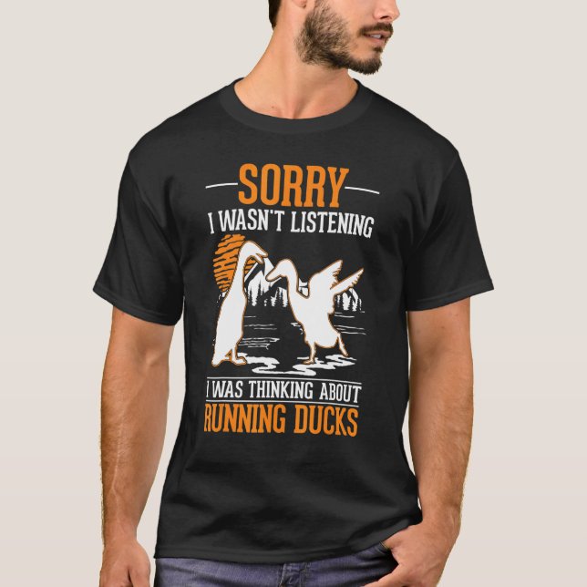Camiseta Eu estava pensando em Running Ducks (Frente)