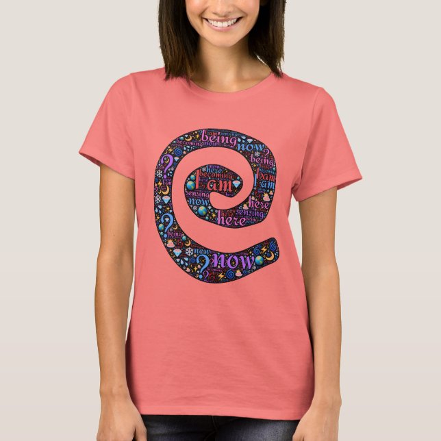 Camiseta Eu estou, aqui, agora, sagrada espiral emoji-art (Frente)