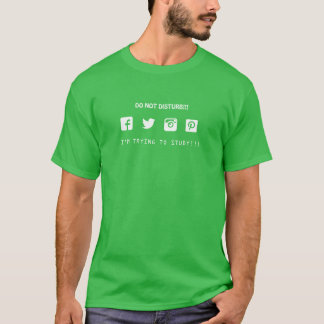 Camiseta Eu estou tentando estudar