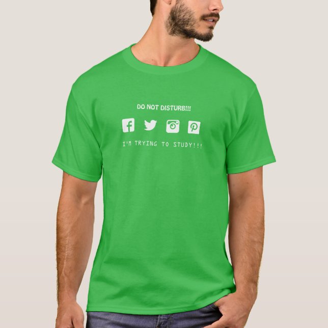 Camiseta Eu estou tentando estudar (Frente)
