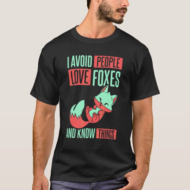 Camiseta Eu Evito Pessoas Amo Raposas (Frente)