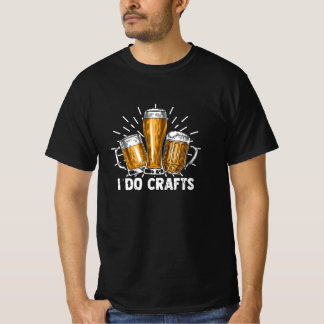 Camiseta Eu faço artesanatos, cerveja, vintage, cerveja