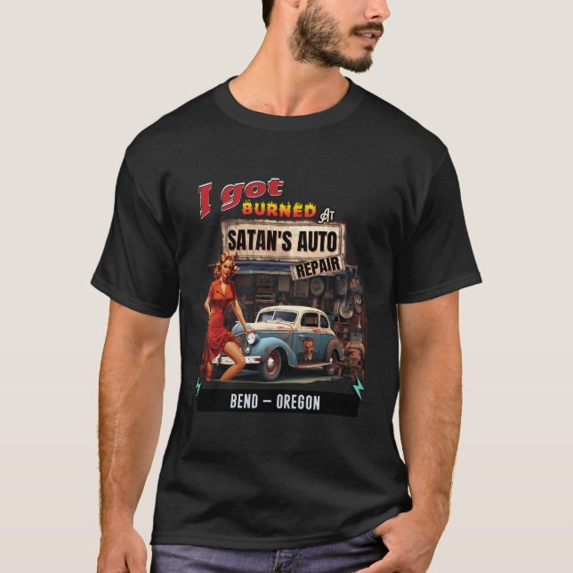 Camiseta Eu Fui Queimada No Reparo Automático Do Satã. (Frente)