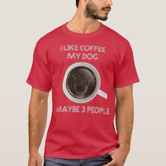 Camiseta Eu gosto de café Meus cachorros e talvez 3 pessoas