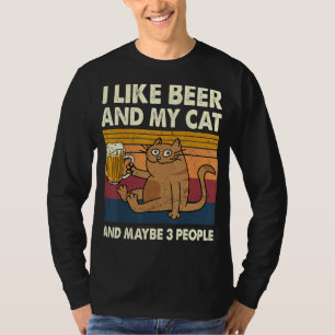 Camiseta Eu Gosto De Cerveja E Meu Gato E Talvez 3 Pessoas 