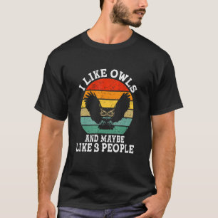 Camiseta Eu Gosto De Corujas E Talvez Três Pessoas Retro