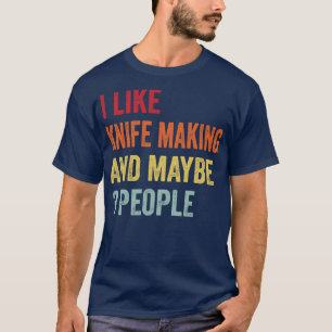 Camiseta Eu Gosto De fazer De Faca Talvez Três Pessoas