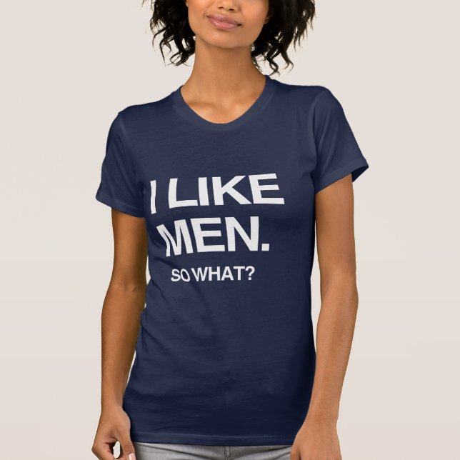 CAMISETA EU GOSTO DE HOMENS E DAÍ (Frente)
