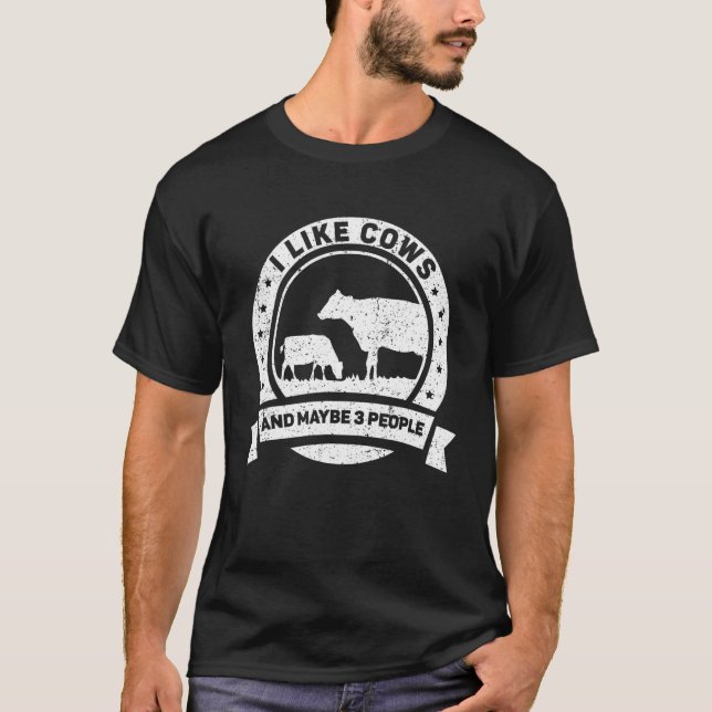 Camiseta Eu Gosto De Vacas E Talvez 3 Pessoas De Fazenda (Frente)