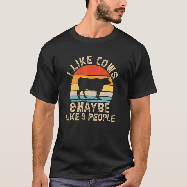 Camiseta Eu Gosto De Vacas E Talvez Como 3 Pessoas De Fazen (Frente)