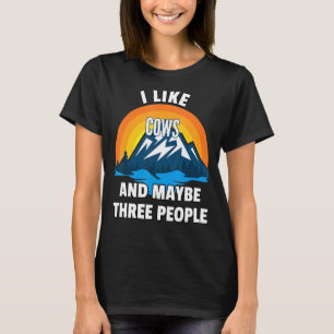 Camiseta Eu Gosto de Vacas E Talvez Três Pessoas
