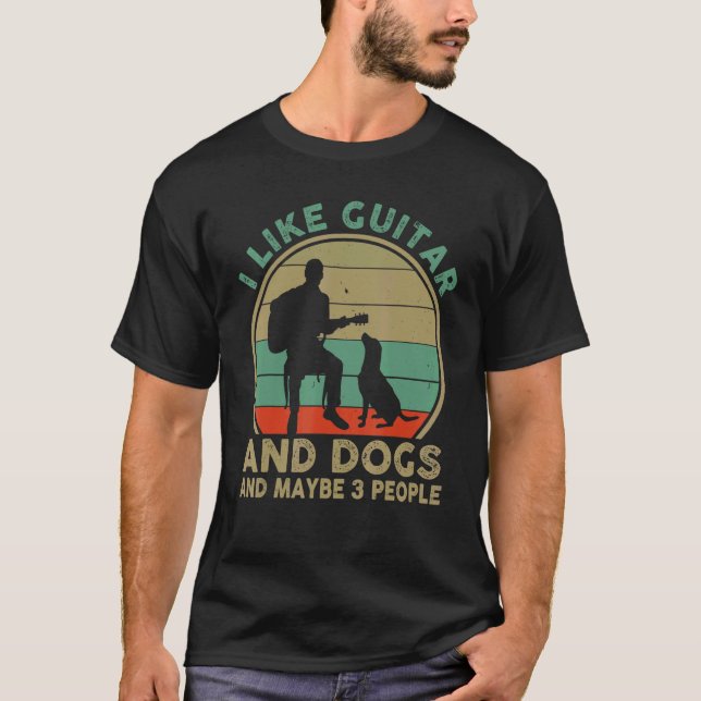 Camiseta Eu Gosto De Violão E Cachorros E Talvez Três Pesso (Frente)