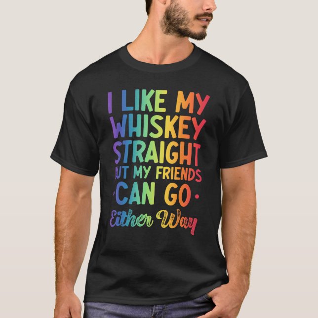 Camiseta Eu Gosto Do Meu Hetero, Mas Meus Amigos Podem Ir (Frente)