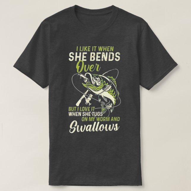 Camiseta Eu Gosto Quando Ela Se Aproxima De Um Pai De Pesca (Frente do Design)