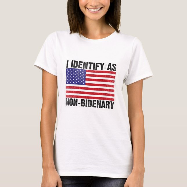 Camiseta Eu Identifico Como Bandeira Americana Não-Bidentic (Frente)