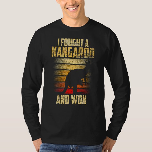 Camiseta Eu Lutei Com Um Canguru E Ganhei Cangurus Animais (Frente)