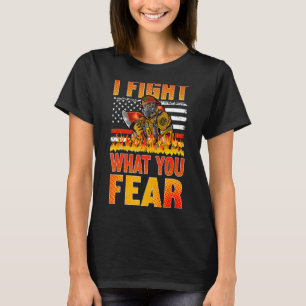 Camiseta Eu Luto Com O Que Você Teme Que Usa Bandeira Bombe