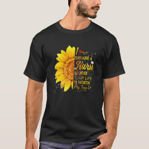 Camiseta Eu Me Tornei Uma Enfermeira Girassol Dia Da Enferm