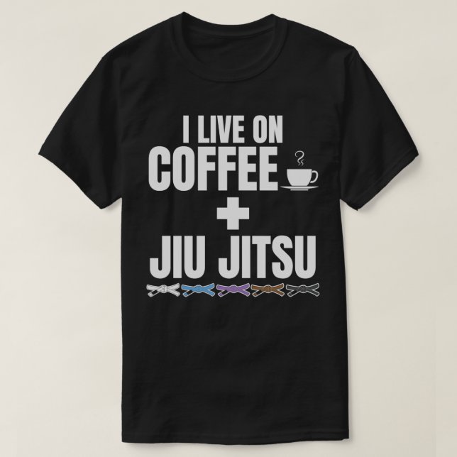 Camiseta Eu moro no café e o Jiu Jitsu brasileiro BJJ (Frente do Design)