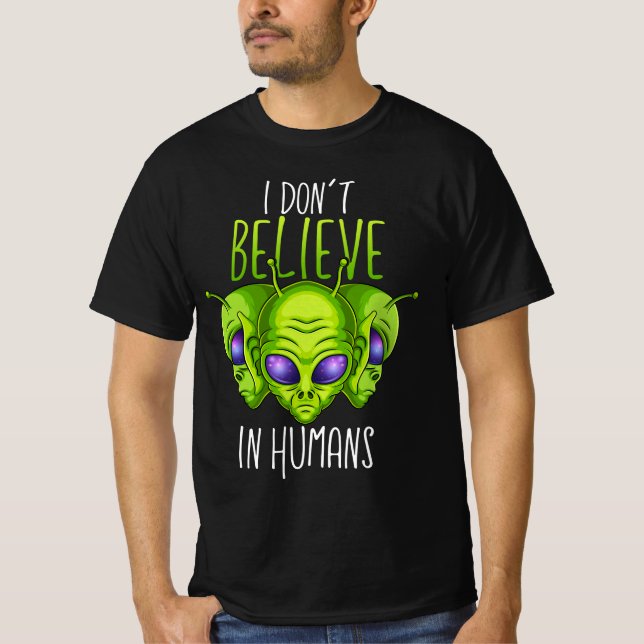 Camiseta Eu não acredito em humanos (Frente)