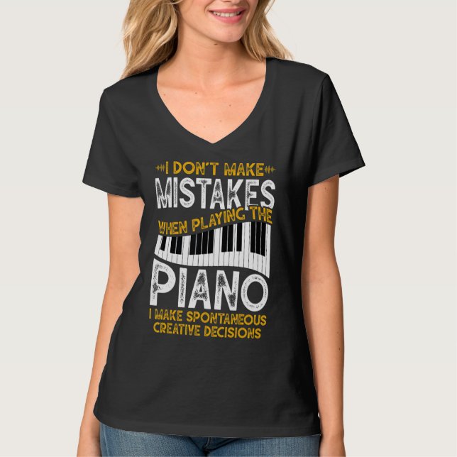 Camiseta Eu não cometo erros ao tocar pianista (Frente)