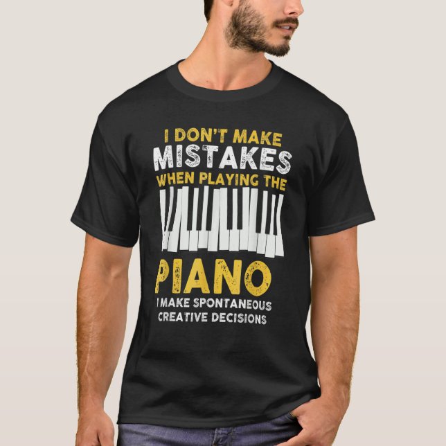Camiseta Eu não cometo erros, piano, músico humor (Frente)