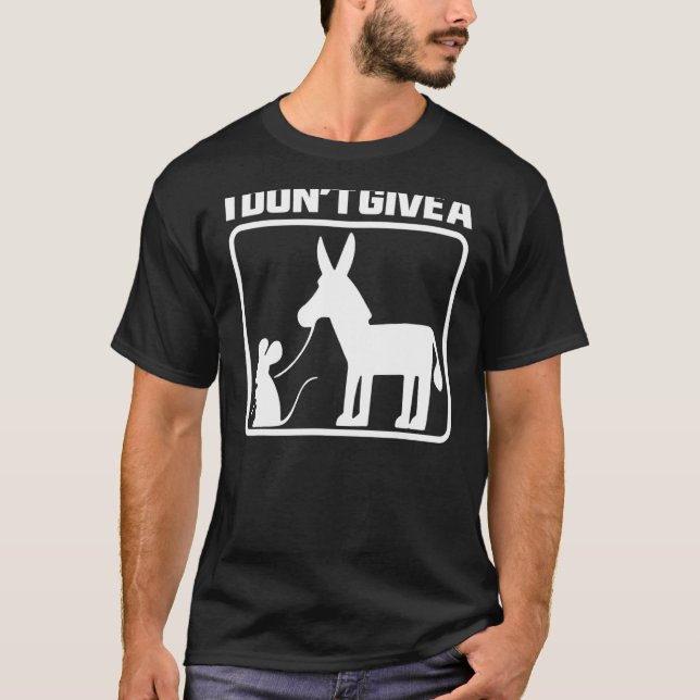 Camiseta Eu não dou a um rato andando com um babaca (Frente)