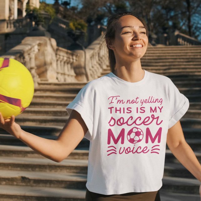 Camiseta Eu não estou gritando que este é o meu futebol, ma (Criador carregado)