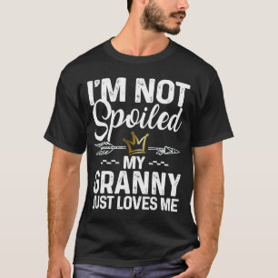 Camiseta Eu não estou mimado. Minha avó me ama memes da fam