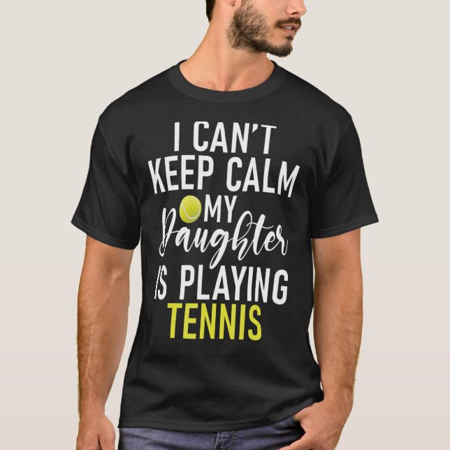 Camiseta Eu não posso ficar calmo minha filha está jogando  (Frente)