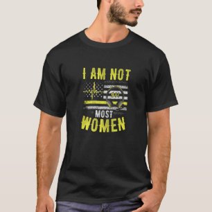 Camiseta Eu Não Sou 911 A Maioria Das Mulheres 911 Despacha