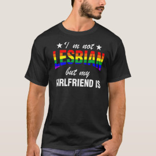 Camiseta Eu não sou lésbica, mas minha Namorada é orgulho L