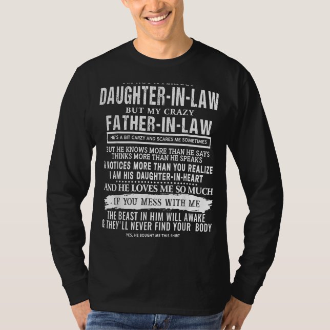 Camiseta Eu não sou uma filha perfeita na lei, mas minha go (Frente)