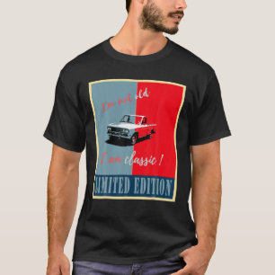 Camiseta Eu não sou velho, sou clássico de carros engraç