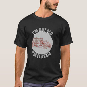 Camiseta Eu não sou velho, sou clássico de moças de carros