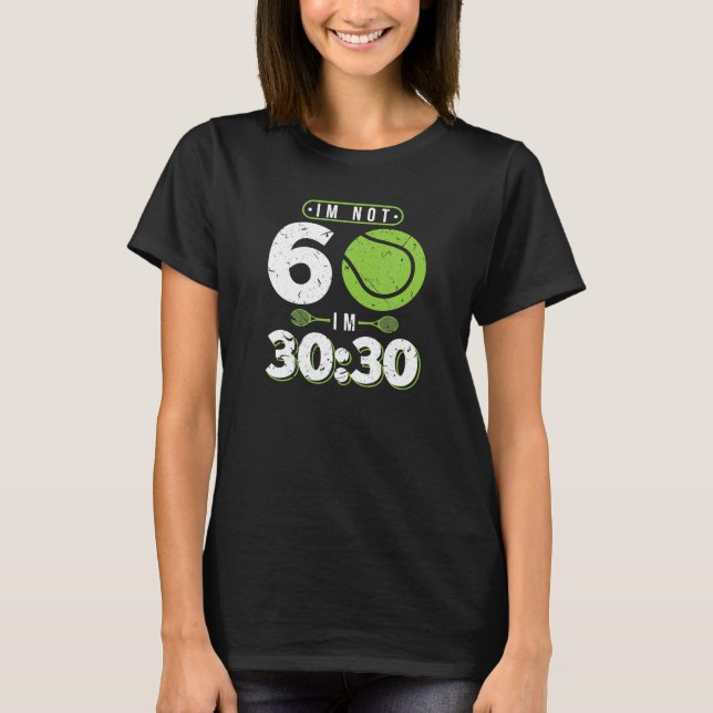 Camiseta Eu não tenho 60 anos, Tênis engraçado 60º aniversá (Frente)