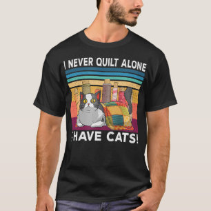 Camiseta Eu Nunca Crio Colchas Sozinho Tenho Gatos Cria Col