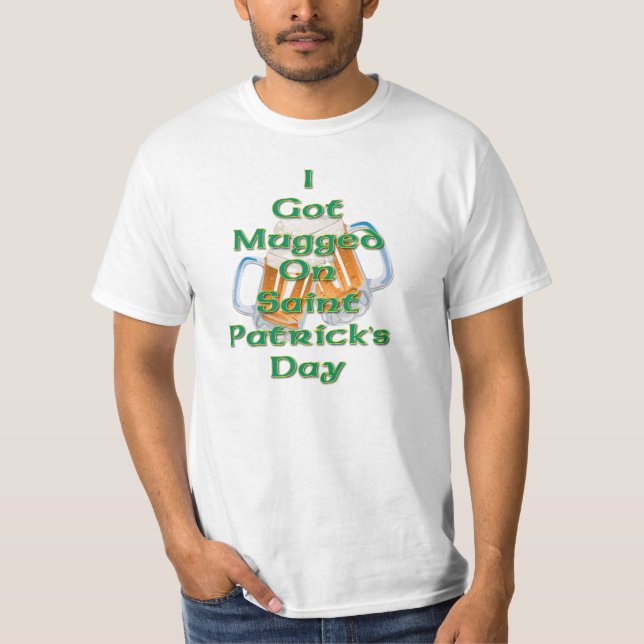Camiseta Eu obtive agredido no t-shirt do dia de St Patrick (Frente)