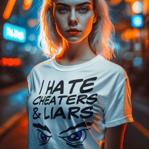 Camiseta EU ODEIO CALÇAS E T-Shirts MENTIRAS