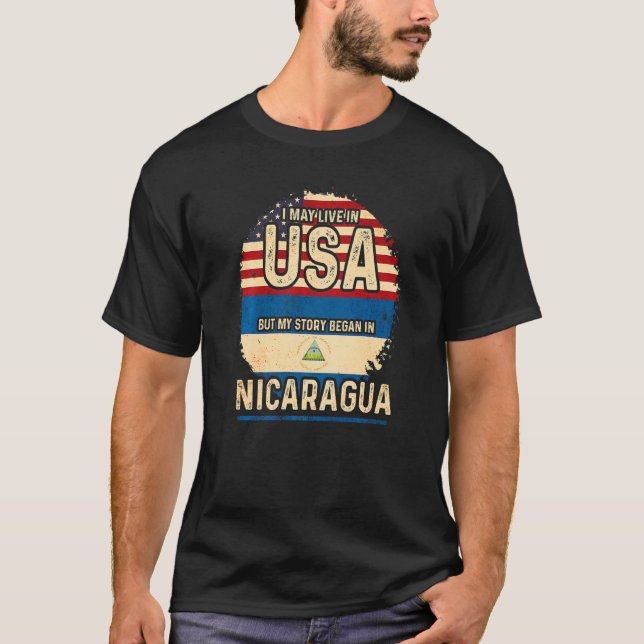 Camiseta Eu Posso Viver Nos Eua Mas Minha História Começou  (Frente)